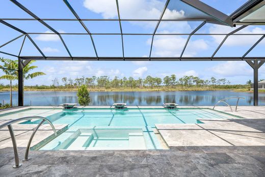 Detached House in Naples, Collier County