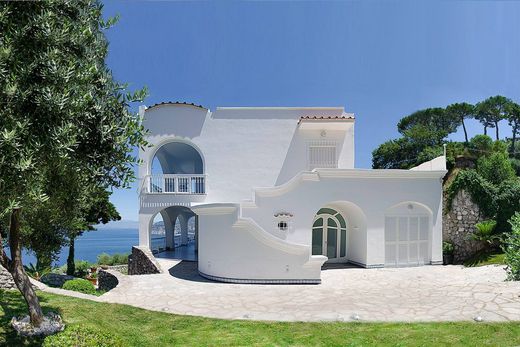 Casa Unifamiliare a Sorrento, Napoli