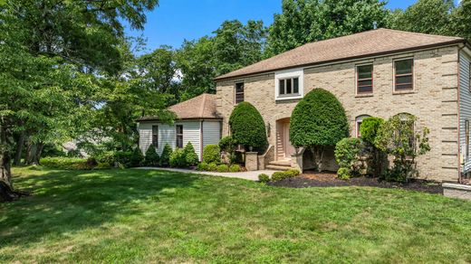 Einfamilienhaus in Holmdel, Monmouth County