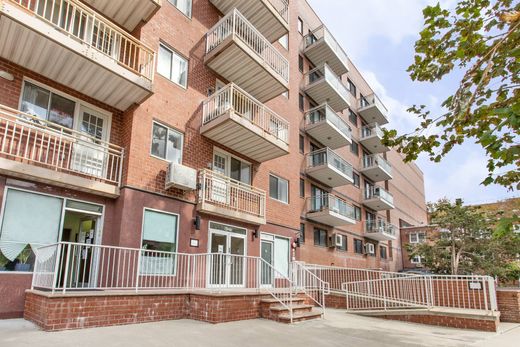 Appartement in Rego Park, Queens County