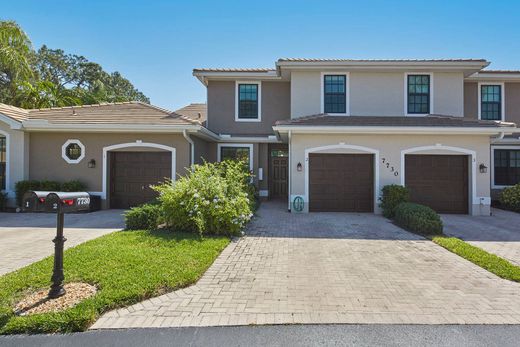 Townhouse in Naples, Collier County