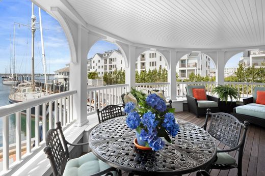 Apartment in Newport, Newport County