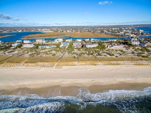 Detached House in Westhampton Beach, Suffolk County