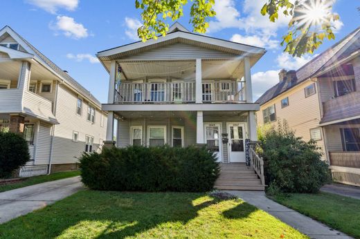 Duplex a Lakewood, Cuyahoga County