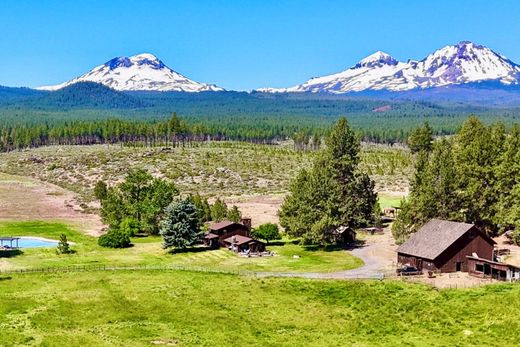 Luxury home in Sisters, Deschutes County