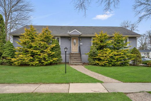 Luxury home in Wayne, Passaic County