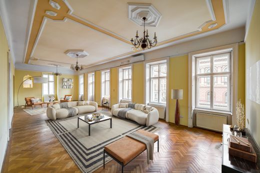 Duplex w Budapeszt, Budapest