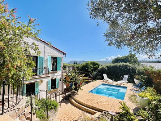 Vrijstaand huis in Sedgefield, Eden District Municipality