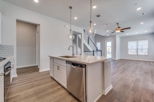 Townhouse - Frisco, Collin County