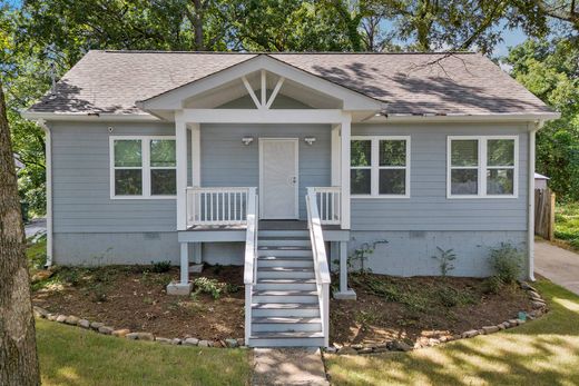 Detached House in Atlanta, Fulton County