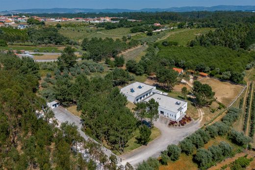 Μονοκατοικία σε Porto de Mós, Distrito de Leiria