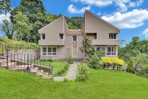 Luxury home in Roslyn, Nassau County