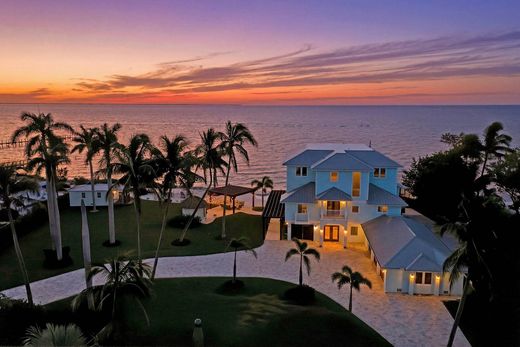 Casa Independente - Bokeelia, Lee County