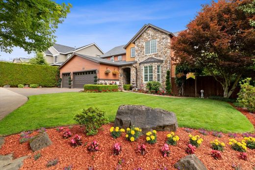 Luxury home in Sherwood, Washington County