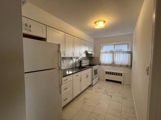 Apartment in Port Washington, Nassau County