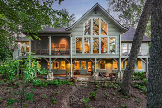 Detached House in Enka Village, Buncombe County