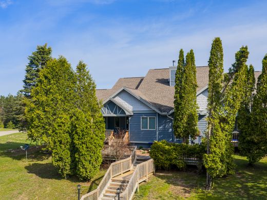 Dúplex en Vanderbilt, Otsego County