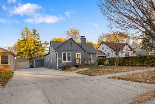 Dom jednorodzinny w Sioux Falls, Minnehaha County