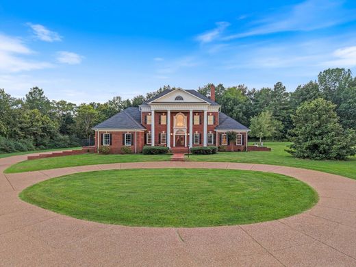 Частный Дом, Lewisburg, Marshall County