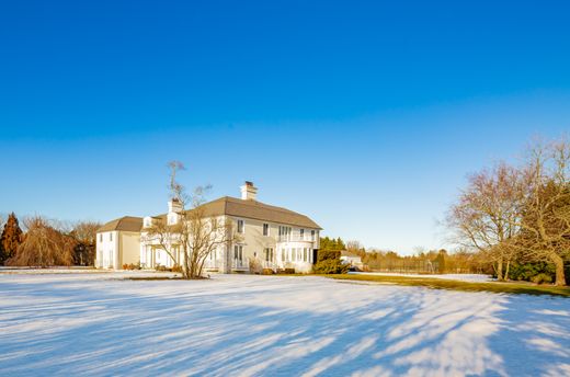 Detached House in Southampton, Suffolk County