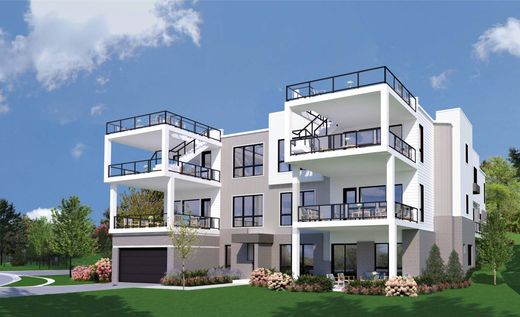 Apartment in Bay Harbor, Emmet County