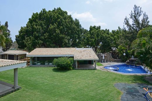 Detached House in Cuernavaca, Morelos