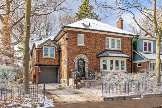 Detached House in Toronto, Ontario