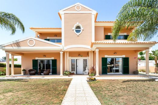 ‏בית חד-משפחתי ב  Albufeira e Olhos de Água, Albufeira