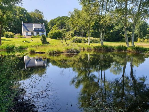 Casa en Plomelin, Finisterre