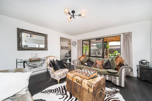 Luxury home in Palmerston North, Palmerston North City