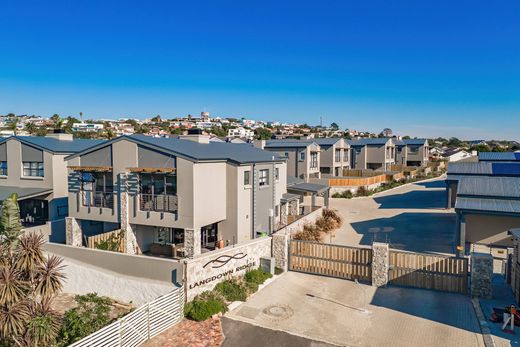 Detached House in Plettenberg Bay, Eden District Municipality
