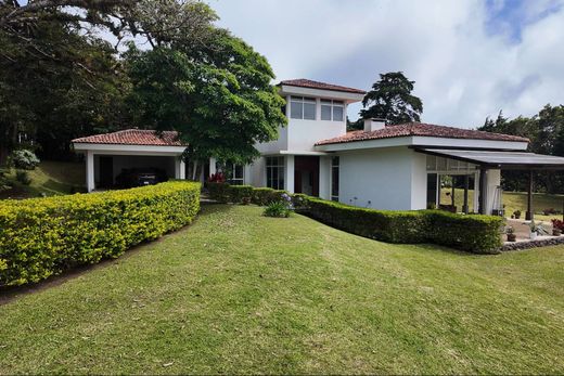 San Rafael, Cantón de Alajuelaの一戸建て住宅