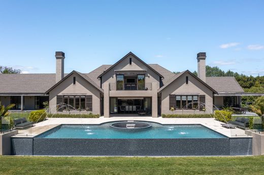 Detached House in Rodney Point, Auckland