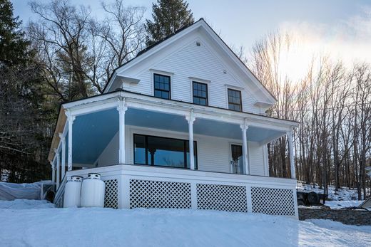 Detached House in Woodstock, Windsor County