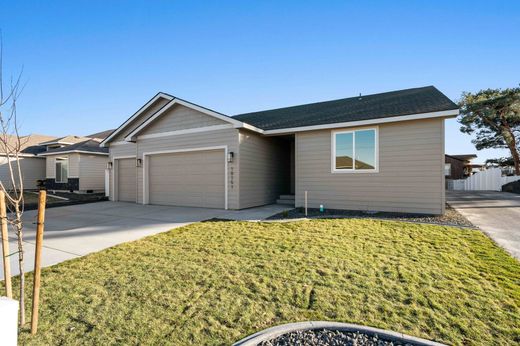 Dom jednorodzinny w Kennewick, Benton County