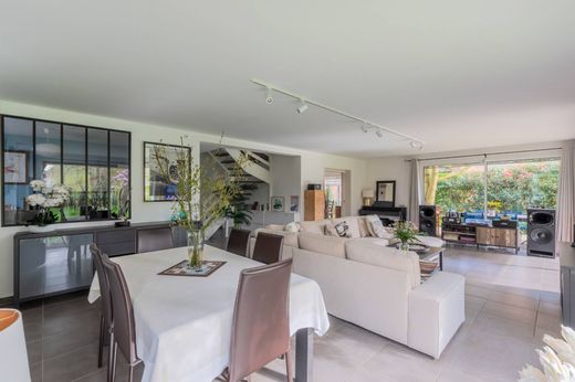 Detached House in Mouvaux, North