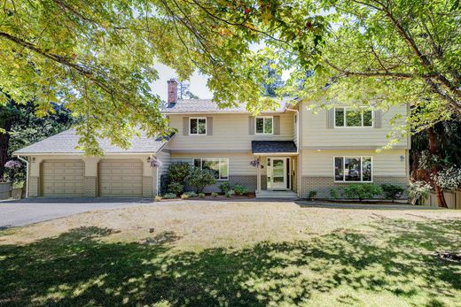 Detached House in Saanich, Capital Regional District