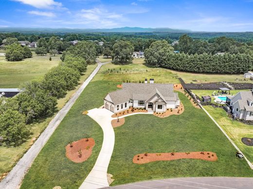 Luxury home in Taylors, Greenville County
