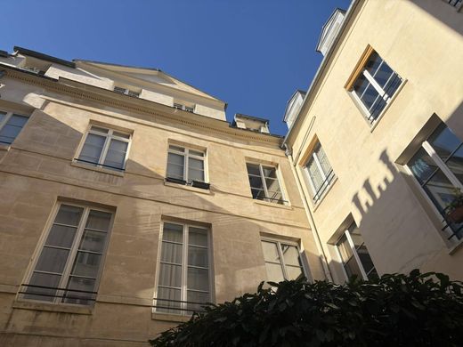 Piso / Apartamento en Temple, Rambuteau – Francs Bourgeois, Réaumur, Paris