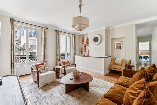 Apartment / Etagenwohnung in Chatelet les Halles, Louvre-Tuileries, Palais Royal, Paris