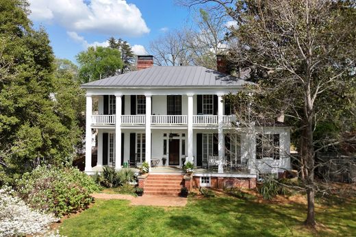 Detached House in Hillsborough, Orange County