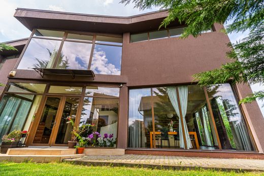 Detached House in Târgu Mureş, Municipiul Târgu Mureş