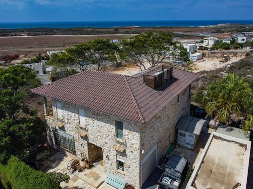 Villa in Kfar HaNasi, Northern District