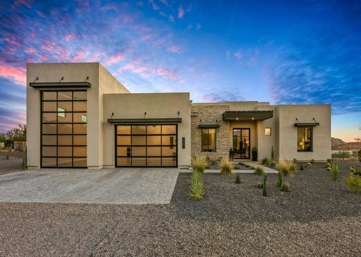 Vrijstaand huis in Cave Creek, Maricopa County