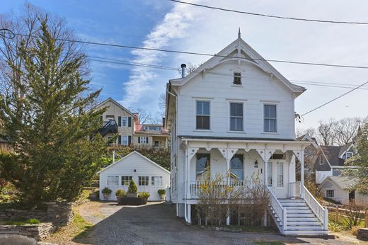 Detached House in Rhinecliff, Dutchess County