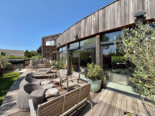 Einfamilienhaus in Caen, Calvados