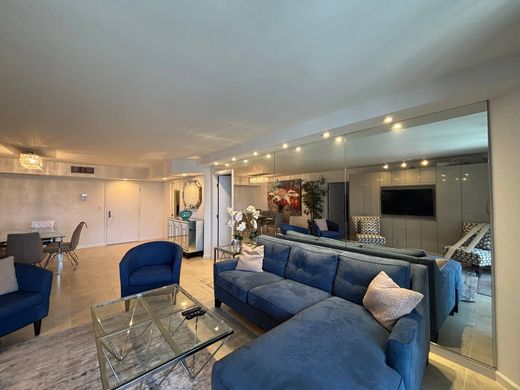 ﺷﻘﺔ ﻓﻲ Aventura, Miami-Dade County