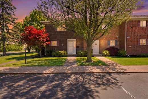 Apartment in Canandaigua, Ontario County