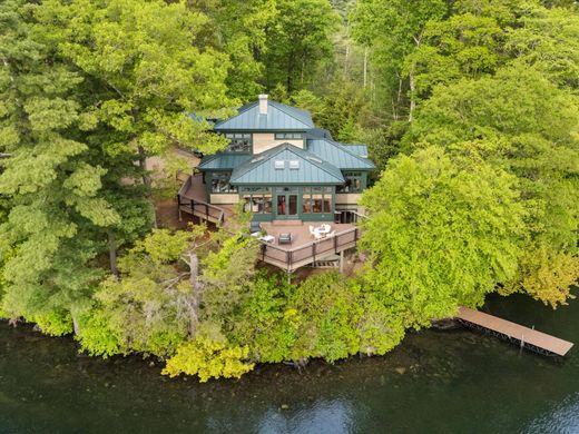 Detached House for sale in Sturbridge
