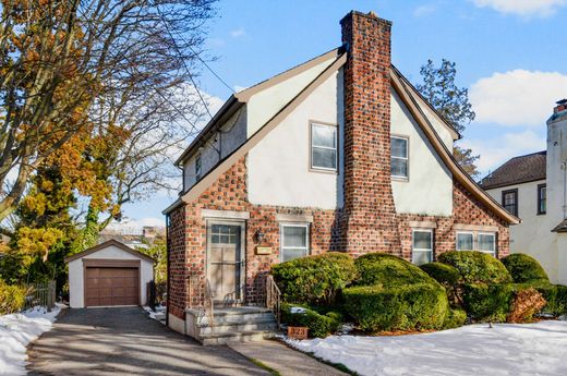 بيت مستقل ﻓﻲ Mamaroneck, Westchester County